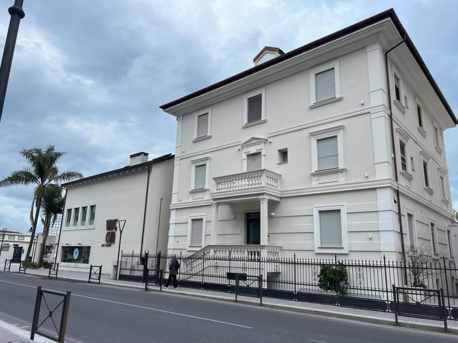 Blu Sea Apartments Pietra Ligure Eksteriør bilde